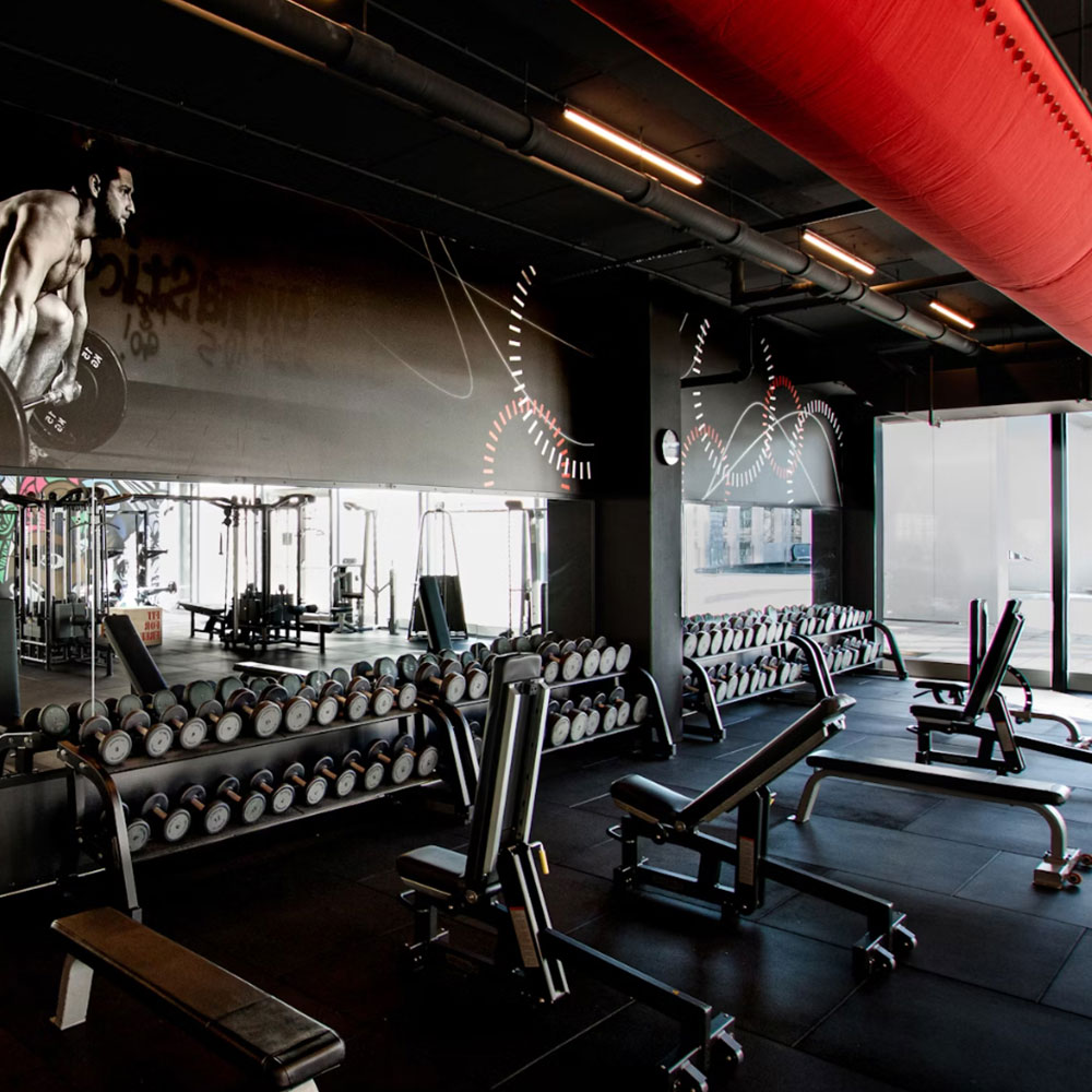 Boutique hotel fitness corner with self-powered Leadman cardio